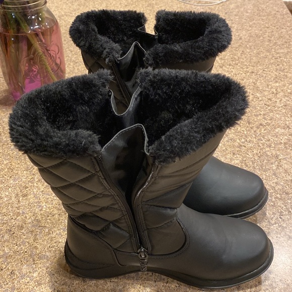 Totes Black Winter Snow Faux Fur Lined Boots 6W Edgen - Picture 13 of 17
